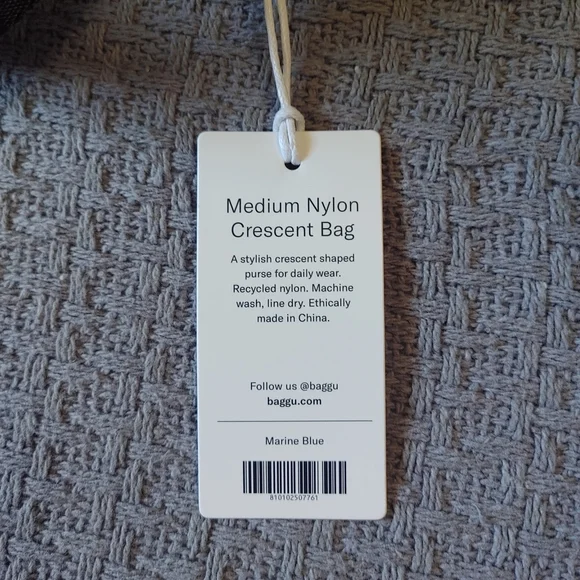 BAGGU Medium Crescent Bag in Marine Blue - Picture 8 of 11